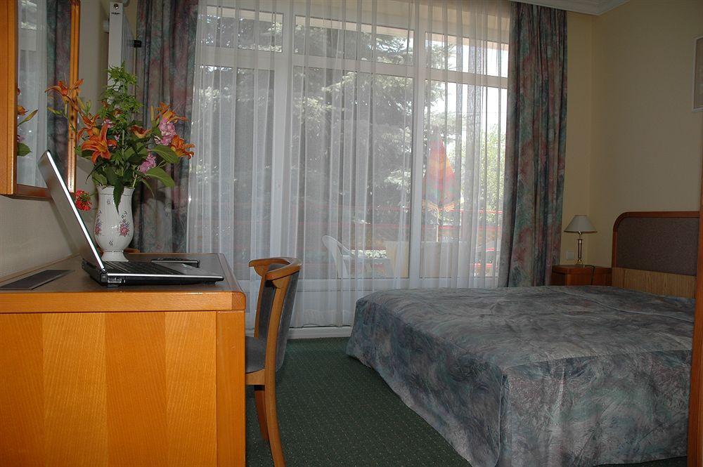 Apartment Pension Rideg Hévíz Exteriér fotografie