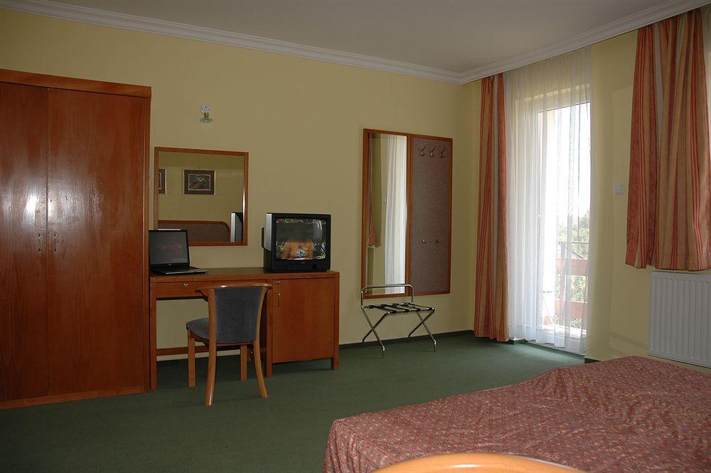 Apartment Pension Rideg Hévíz Exteriér fotografie