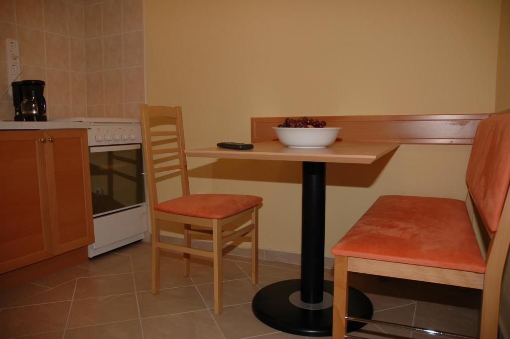 Apartment Pension Rideg Hévíz Pokoj fotografie